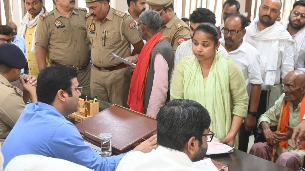 सदर तहसील बाँदा में सम्पूर्ण समाधान दिवस सम्पन्न, 90 में से 14 शिकायतों का मौके पर निस्तारण — Ekta Chitrakoot ब्लॉग